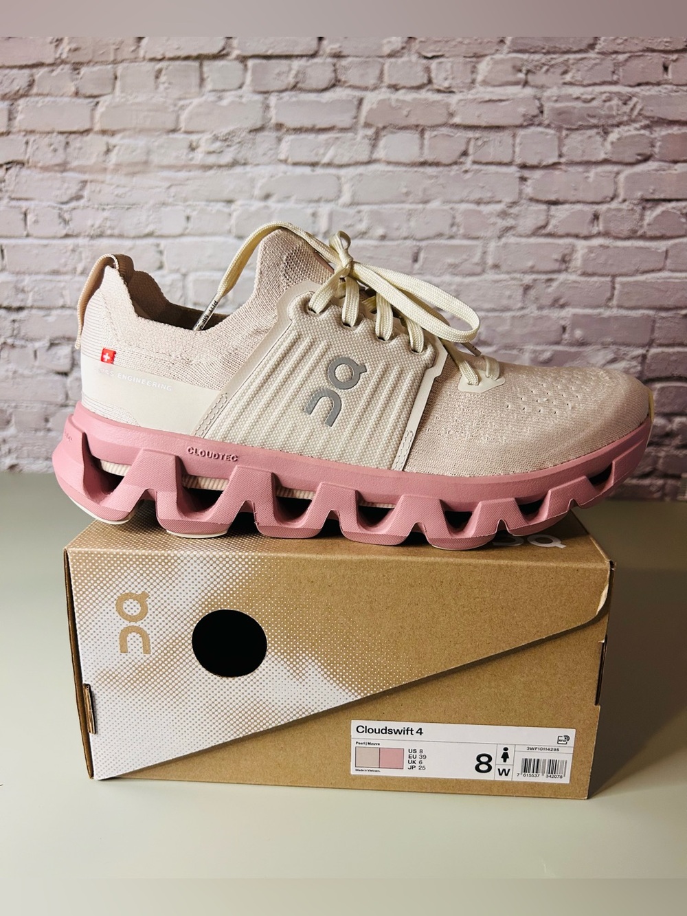 On Cloudswift 4 Women’s Athletic Shoe Pink New - Picture 1 of 7